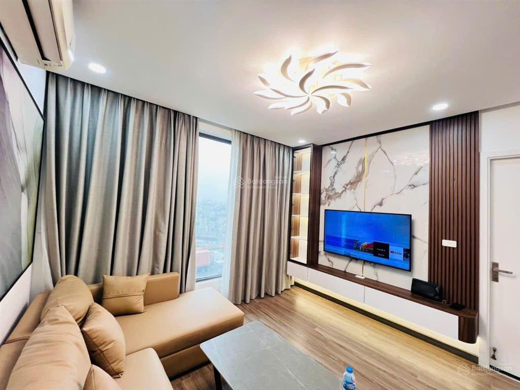 Bán căn 3 phòng ngủ, dt 95m, toà the sun  mễ trì, nhà full đồ, ban công đông nam