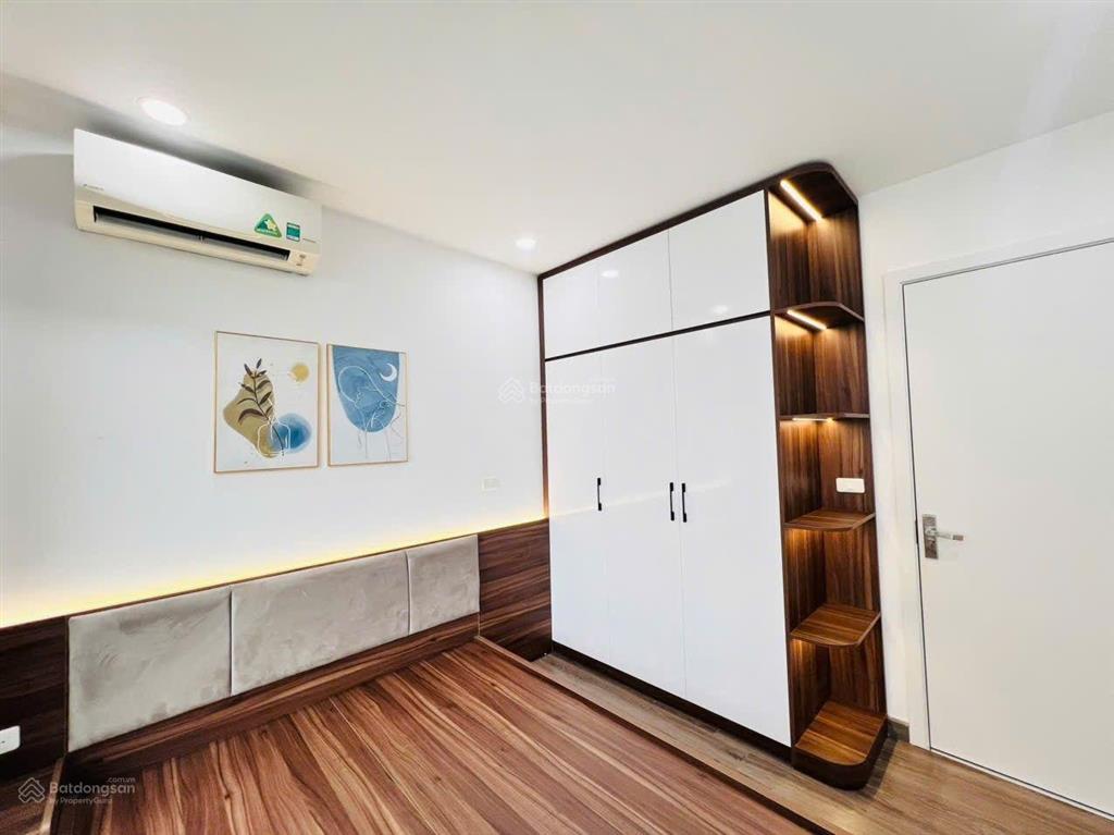 Bán căn 3 phòng ngủ, dt 95m, toà the sun  mễ trì, nhà full đồ, ban công đông nam