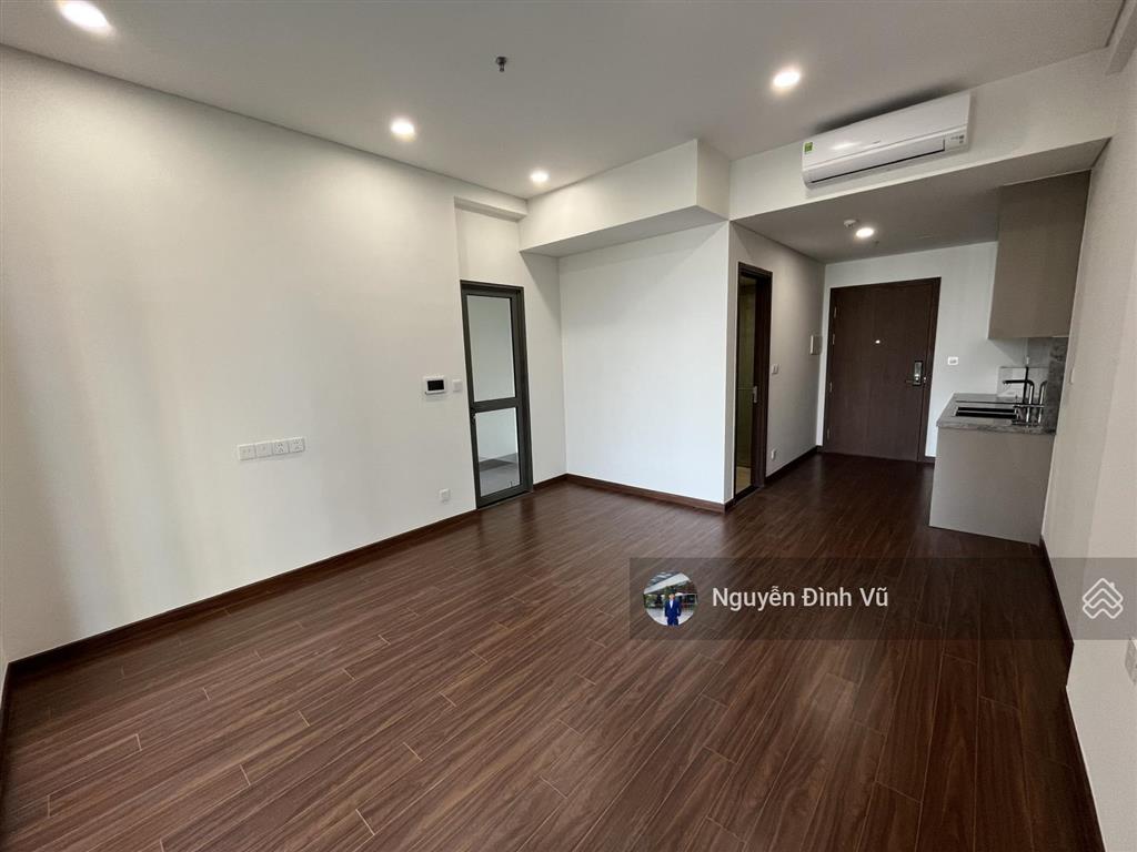 Cho thuê căn stu toà be 2  nhà mới 100%  tầng trung  đồ nguyên bản 5,5tr kbp