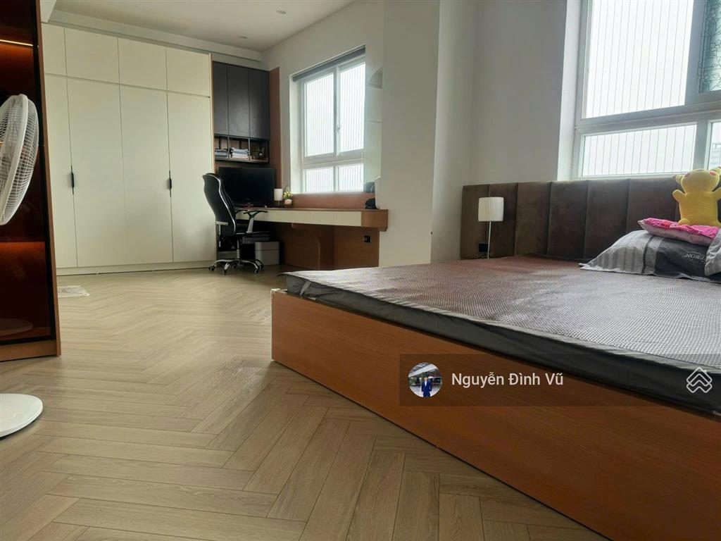 Cho thuê căn 3pn full đồ ở ngay tại 137 nguyễn ngọc vũ  18tr/tháng
