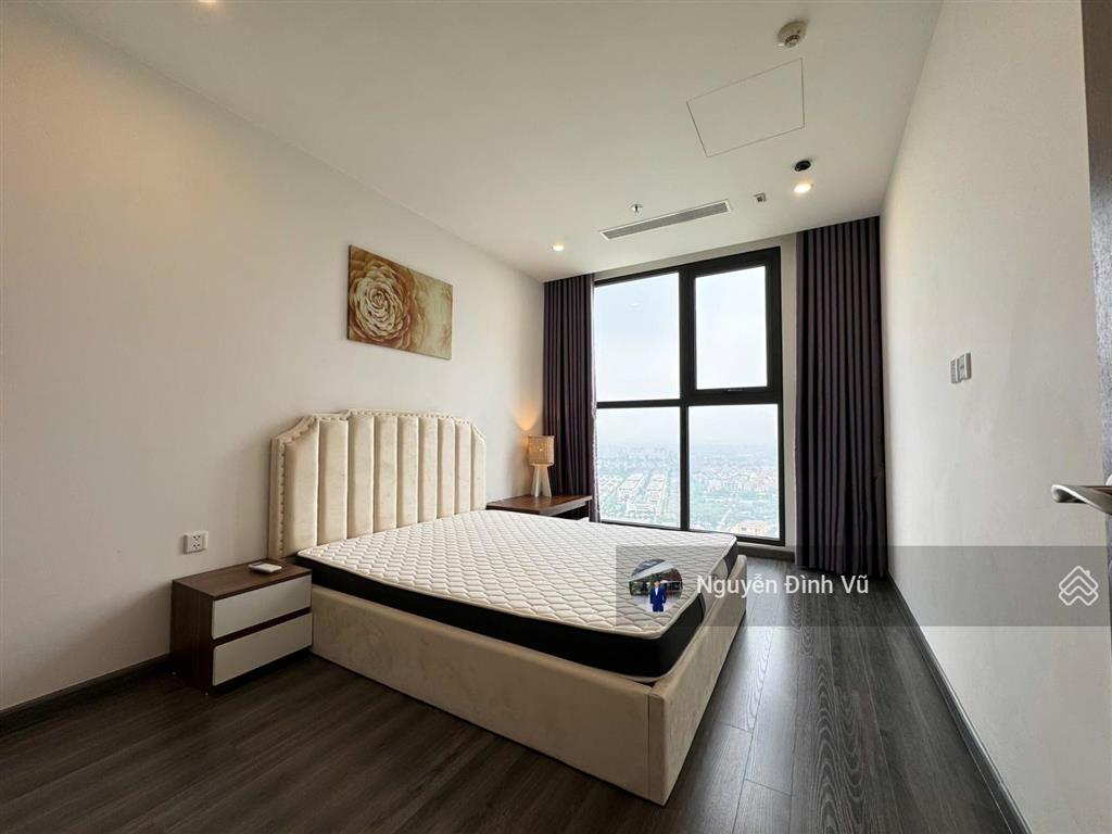 Bán căn 1pn toà r103  full đồ  nhà đẹp ở ngay  tầng trung  giá 2,98 tỷ
