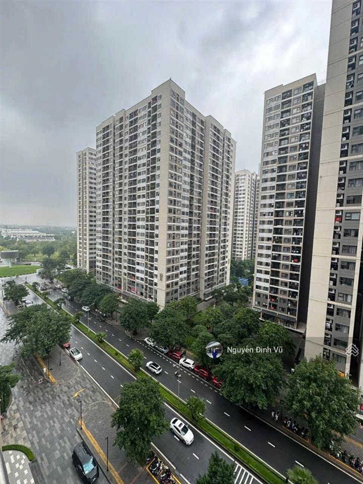 Giá siêu rẻ  căn 2pn2 toà m  view thoáng  nhà đẹp ở ngay  3,68 tỷ