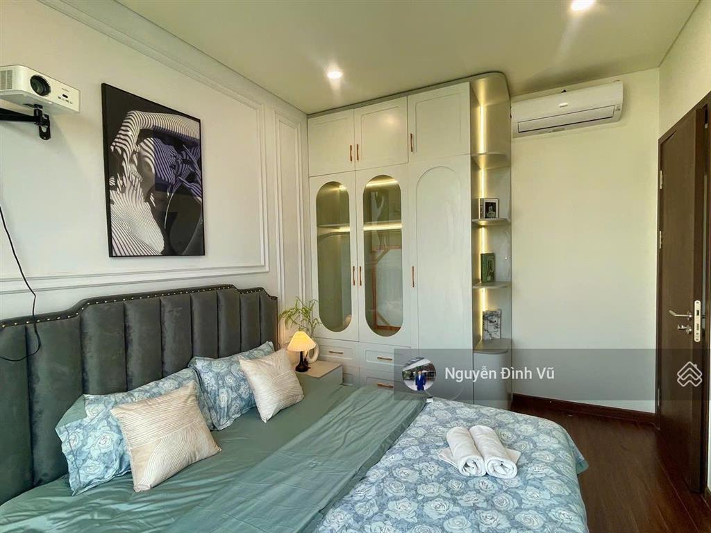 Bán căn 1n+  nhà đẹp ở ngay  full đồ  tầng trung view thoáng  giá 3,85 tỷ