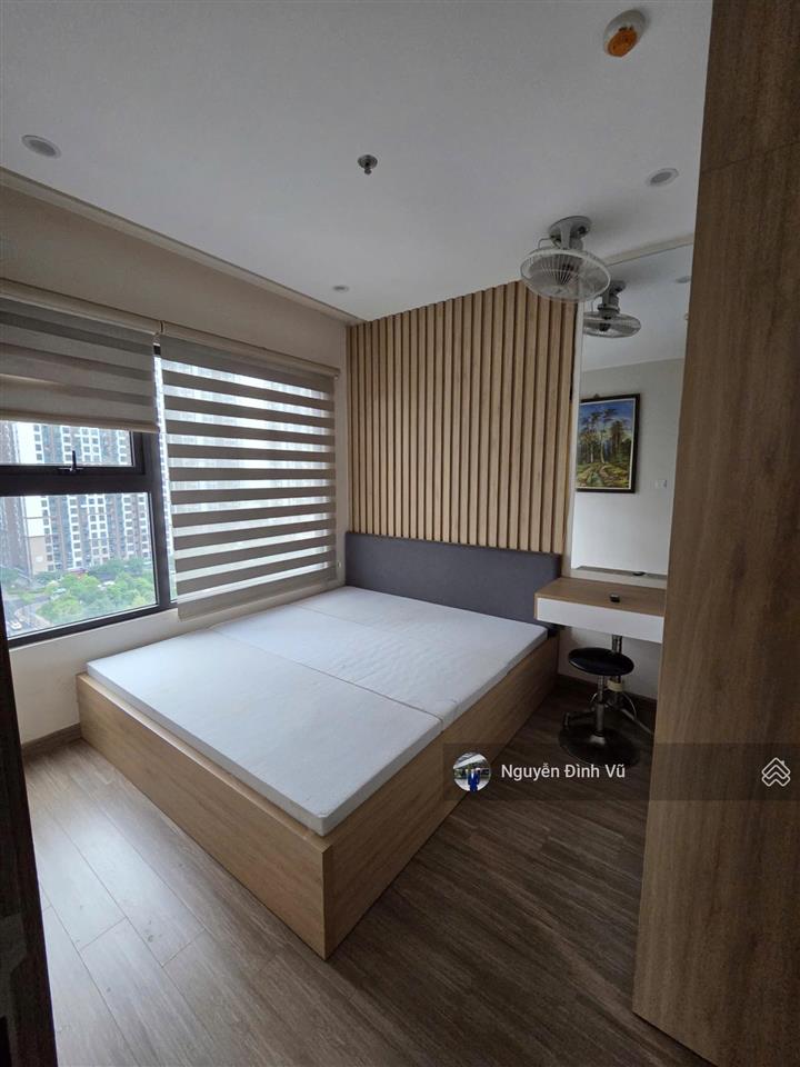 Bán căn 2 phòng ngủ góc  toà s101  nhà đẹp ở ngay  tầng trung  giá 3,4 tỷ