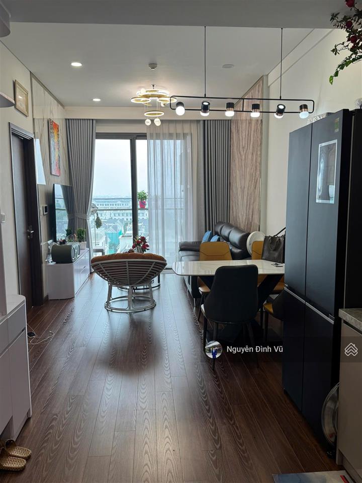 Bán căn 2pn hướng đn  tòa m3  nhà đẹp ở ngay  tầng trung view thoáng vĩnh viễn