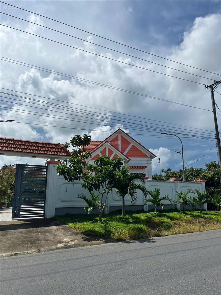 Bán đất tặng biệt thự có 200m2 tc, vườn nhãn xuồng 12 tuổi, gần suối nước nóng bình châu 0976 129 ***