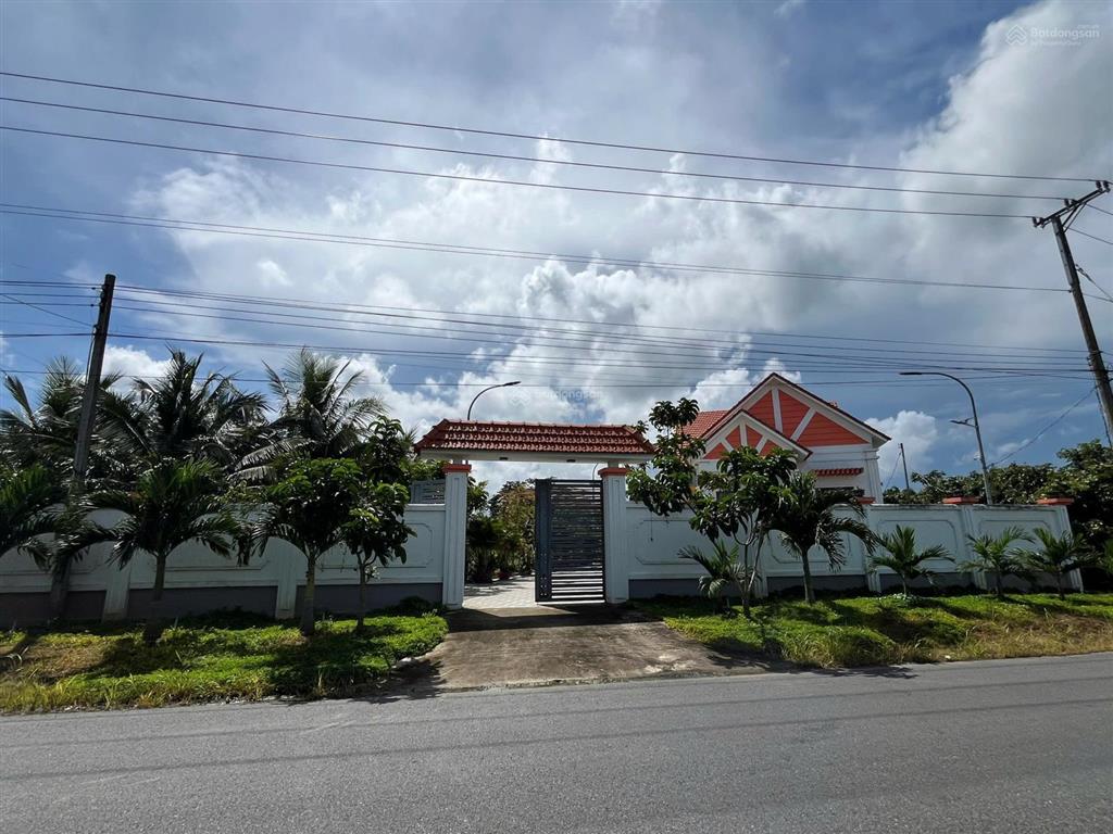 Bán đất tặng biệt thự có 200m2 tc, vườn nhãn xuồng 12 tuổi, gần suối nước nóng bình châu 0976 129 ***
