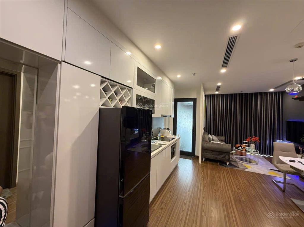 Siêu hot,giá cực tốt,click đi xem là chốt2pn vin west point 65m chỉ 8,2x tỷ,thoáng,hướng đb sẵn sổ