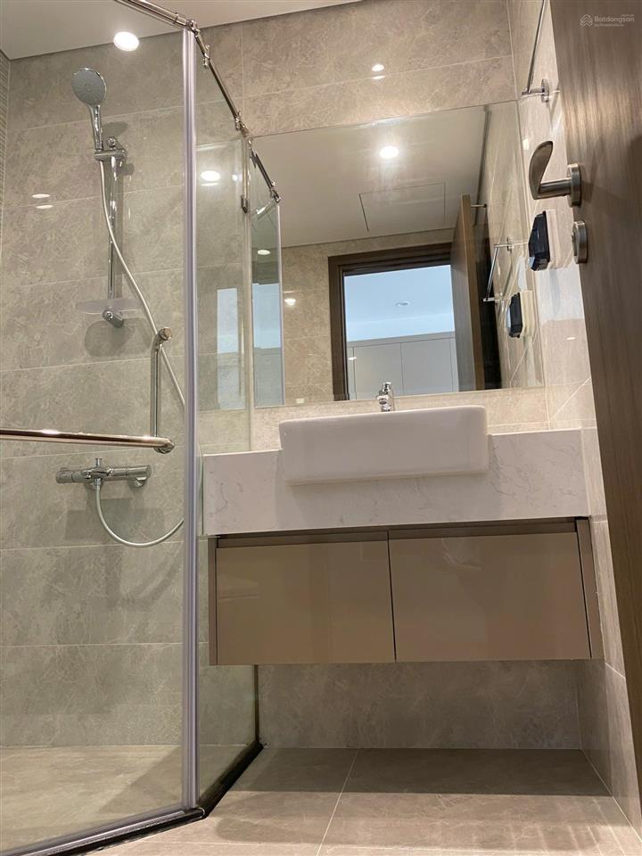 Siêu hot,giá cực tốt,click đi xem là chốt2pn vin west point 65m chỉ 8,2x tỷ,thoáng,hướng đb sẵn sổ