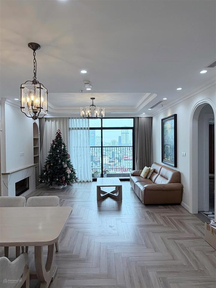 Hiếm, click đi xem ngay! 3pn vin metropolis 111m2 căn cận góc  bc đn chỉ 25,8 tỷ, cắt lỗ 500tr !