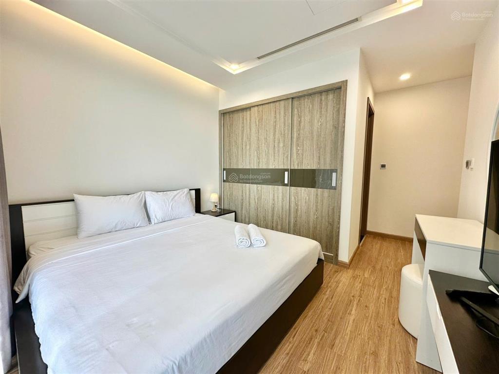 [chuẩn giá view hồ] click xem ngay,hiếm, giá cực tốt! 3pn vin metropolis 101m2 chỉ 25,x tỷ hướng đn