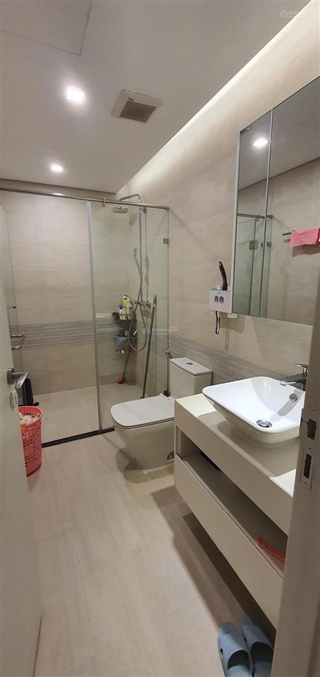 Hiếm! click xem ngay, 3pn vin metropolis tầng cao, nt đẹp 105,8m view đông nam thoáng. giá 27,x tỷ