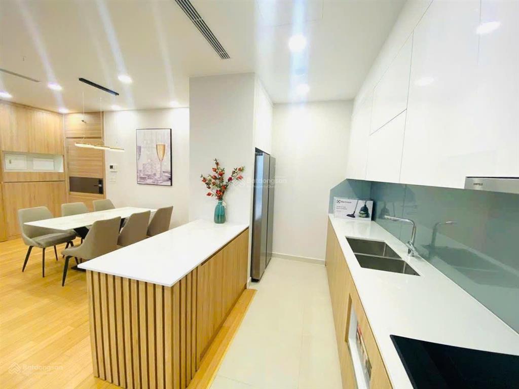 Siêu hiếm! giá tốt,click đi xem ngay,ưng là chốt! 2pn the zei 89m chỉ 10,x tỷ (tl) hướng đb ,sẵn sổ