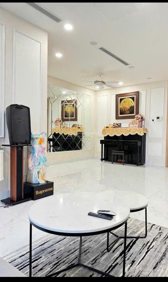 Siêu hiếm! giá tốt,click đi xem ngay,ưng là chốt! 2pn the zei 89m chỉ 10,x tỷ (tl) hướng đb ,sẵn sổ