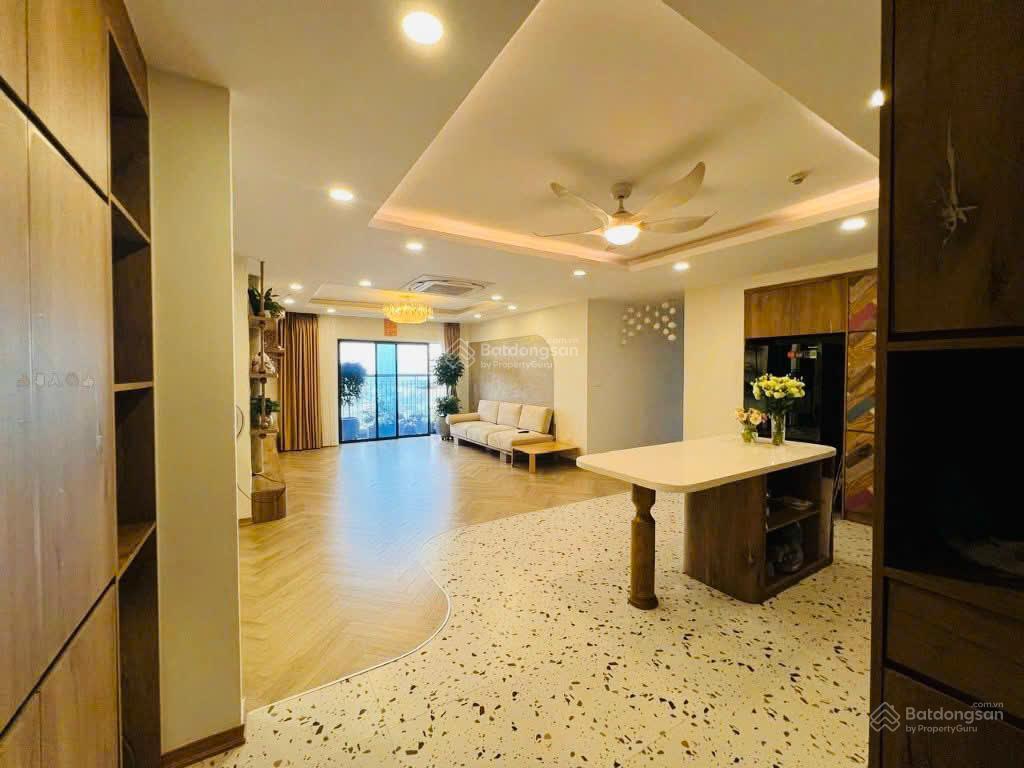 Siêu hiếm! giá tốt,click đi xem ngay,ưng là chốt! 2pn the zei 89m chỉ 10,x tỷ (tl) hướng đb ,sẵn sổ
