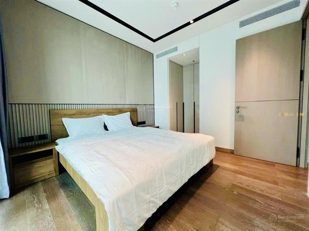 Hiếm! click xem ngay view hồ giá tốt,đi xem là chốt! 3pn vin dcapitale 102m 14,x tỷ tầng đẹp,sẵn sổ
