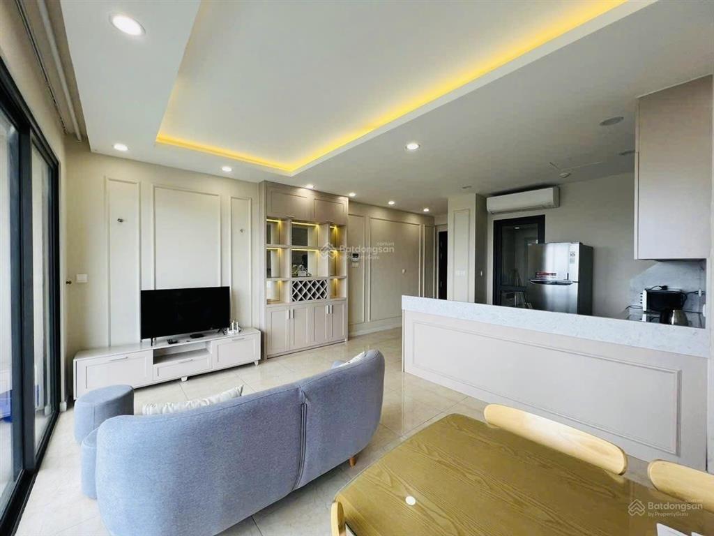 Hiếm! click xem ngay view hồ giá tốt,đi xem là chốt! 3pn vin dcapitale 102m 14,x tỷ tầng đẹp,sẵn sổ