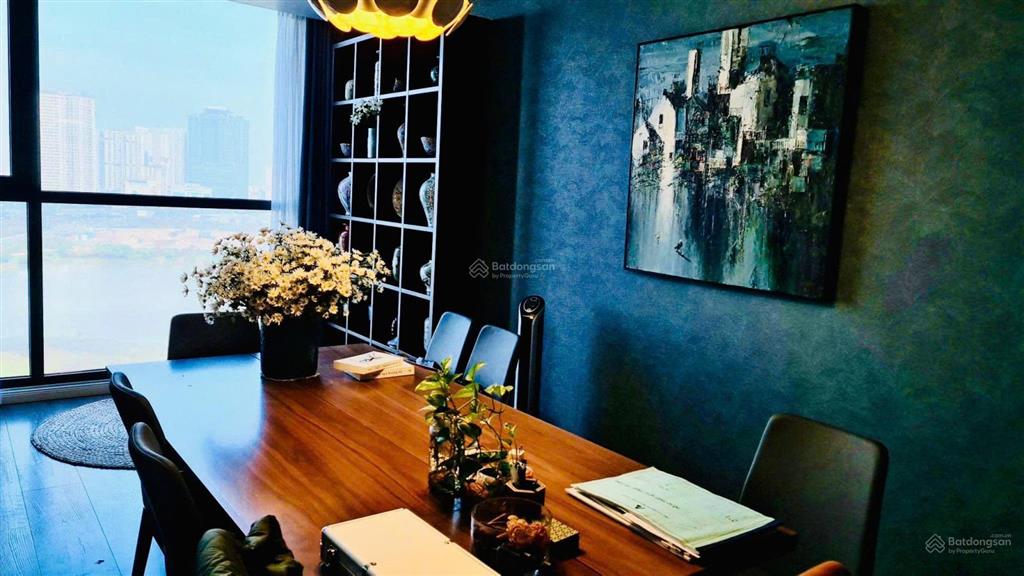 View hồ! giá tốt, click xem ngay,đi xem là ưng liền! 3pn vin skylake 91m2 hướng đn chỉ 14,x tỷ (tl)