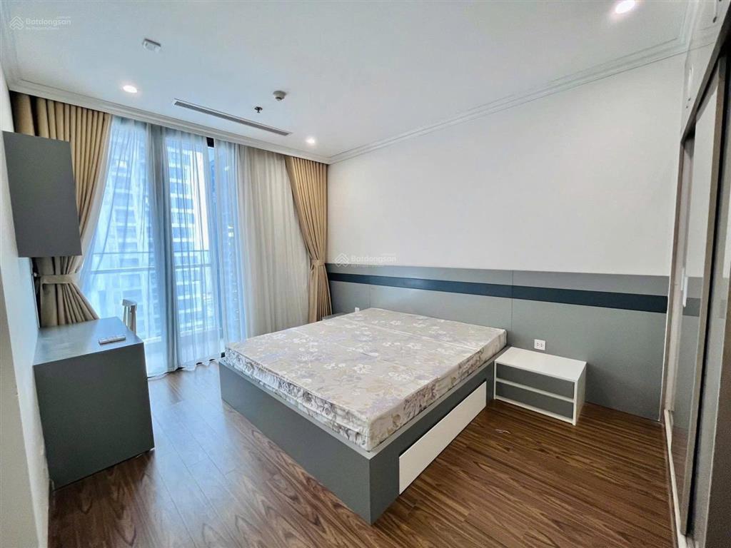 Giá cực tốt! đi xem là chốt, click xem ngay! 3pn vin w.point 90m chỉ 10,x tỷ tầng đẹp,view thoáng !