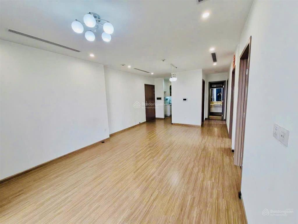 View hồ,nhà vuông vắn! đi xem là ưng chốt,click xem ngay! 3pn+1 vin skylake 110m chỉ 18,x tỷ sẵn sổ
