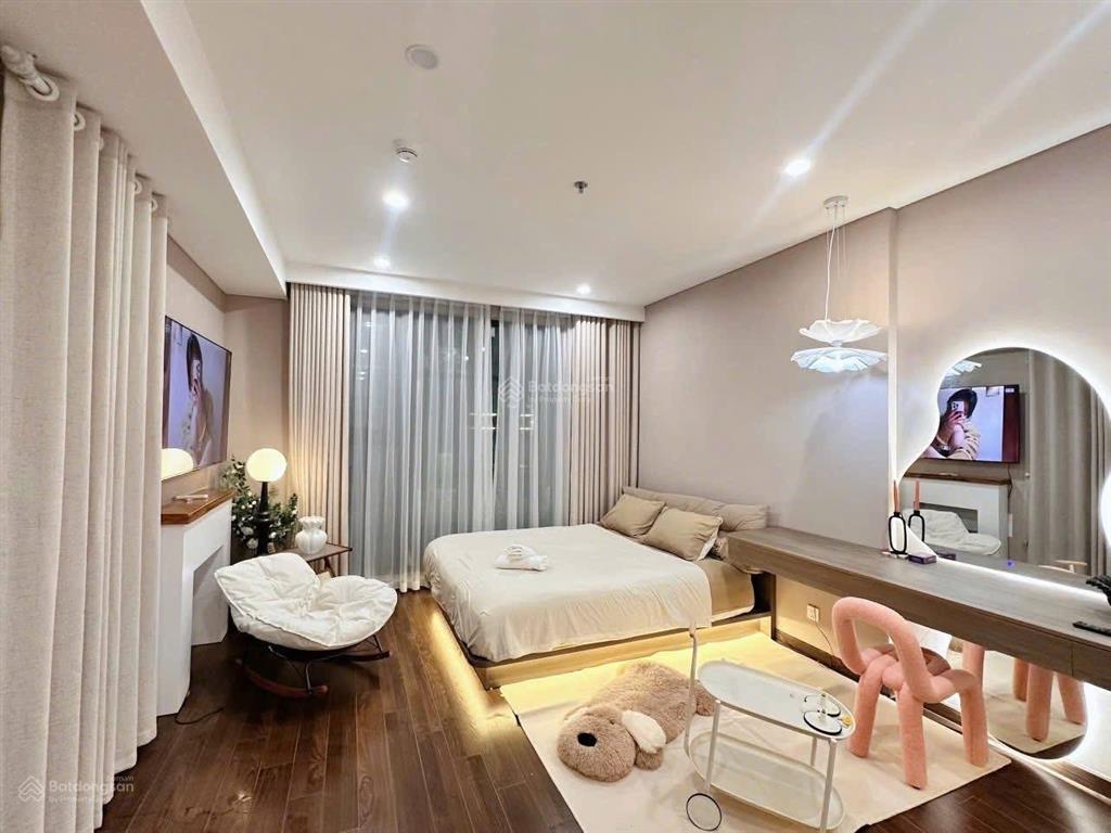 Pháp lý chuẩnccmg| 11,8 tỷ 3pn dcapitale 86,6m/95m2view hồban công đntầng caosẵn sổ