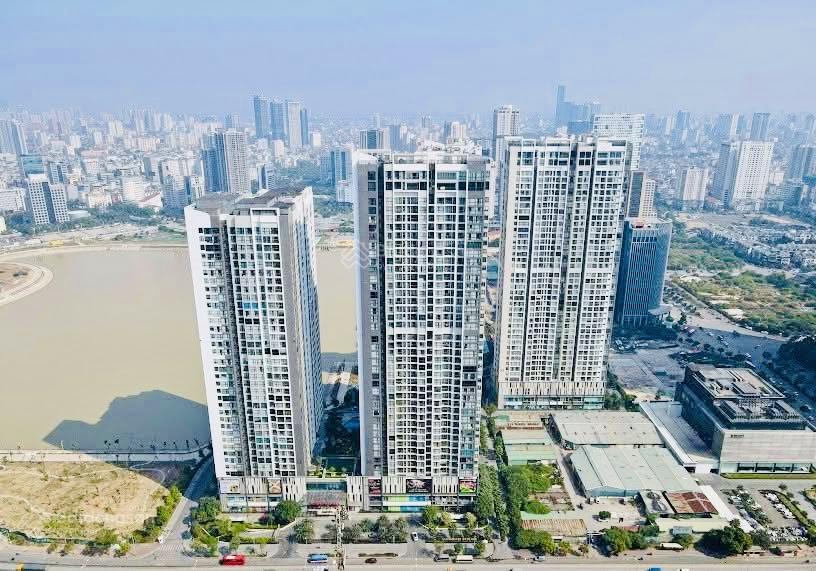 Pháp lý chuẩnccmg| 18,5 tỷ cực hiếm 4pn+1 vinhomes skylakecăn gócview hồ điều hòasẵn sổ