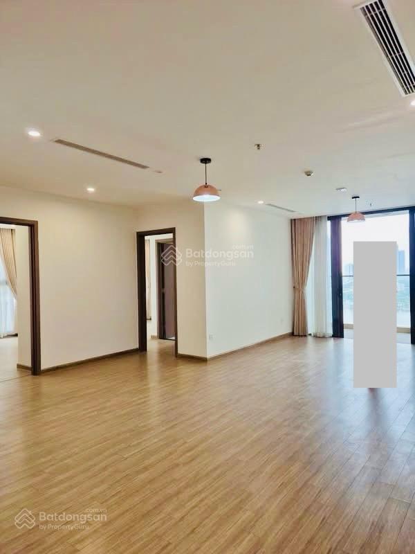 Pháp lý chuẩnccmg| 18,5 tỷ cực hiếm 4pn+1 vinhomes skylakecăn gócview hồ điều hòasẵn sổ