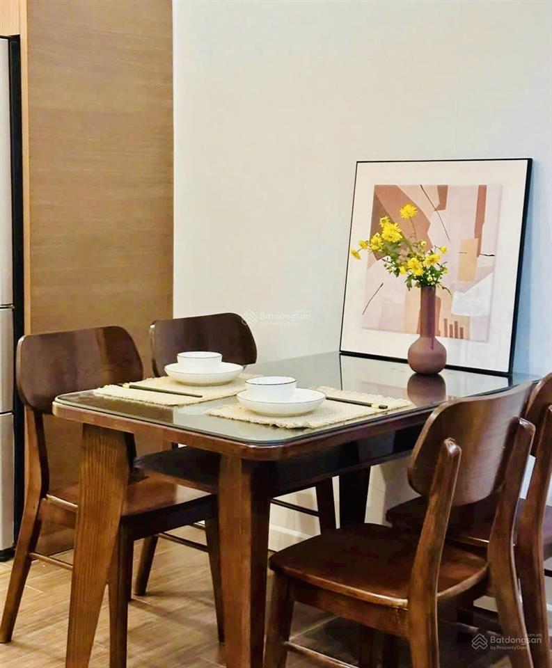 Pháp lý chuẩnccmg| 2pn vinhomes d'capitale ~71m2 view hồ full nt ban công đn sẵn sổ  8,5 tỷ