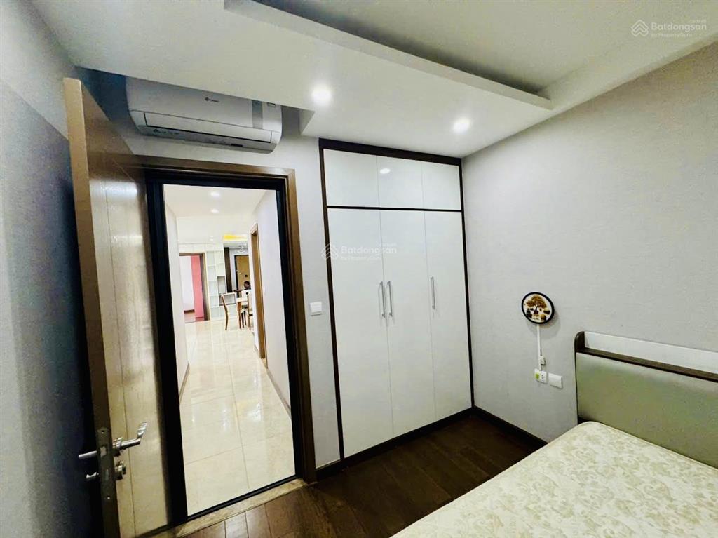 Pháp lý chuẩnccmg| 13,8 tỷ giá cực tốt3pn căn góc121m2hướng đnphòng khách rộngview keangnam !