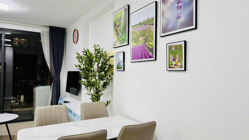 Pháp lý chuẩnccmg| vinhomes d'capitale 1,5pn50m2sẵn sổfull đồ đẹpview thoángbán ngay 4,5 tỷ