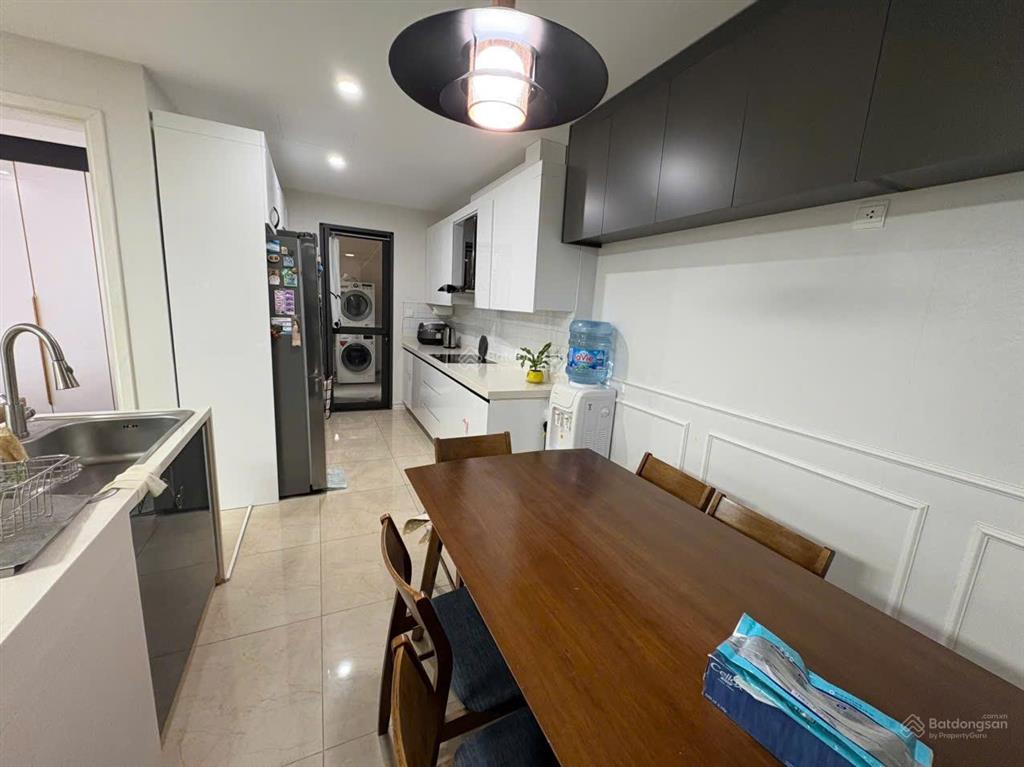 Pháp lý chuẩnccmg| 14,5tỷcực hiếm view hồ, 3pn căn gócvinhomes dcapitaleban công đn106,3/121m²