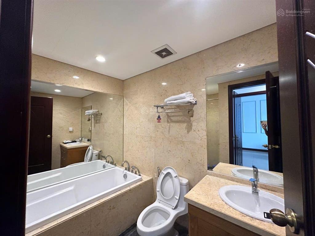 Pháp lý chuẩnccmg| cho thuê căn hộ 2pn royal city 88,3m2sẵn nội thất, 15/10 nhận nhà vào ở được
