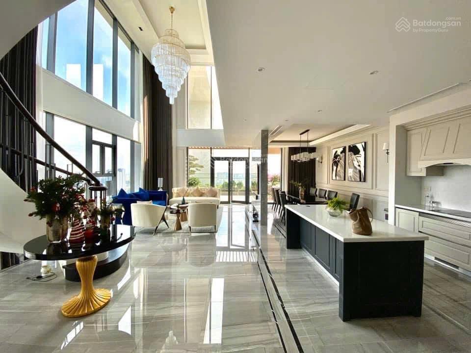 Pháp lý chuẩnccmg| hiếmpenthouse/duplex thông tầng|view hồ|336m2|sân vườn+hồ cá koi |4pn|slot oto