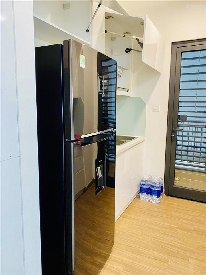 Pháp lý chuẩnccmg|giá tốt quá đúng 10,7tỷ 3pn vin skylake view hồ+bể bơi,hướng mát.sẵn sổ bán luôn