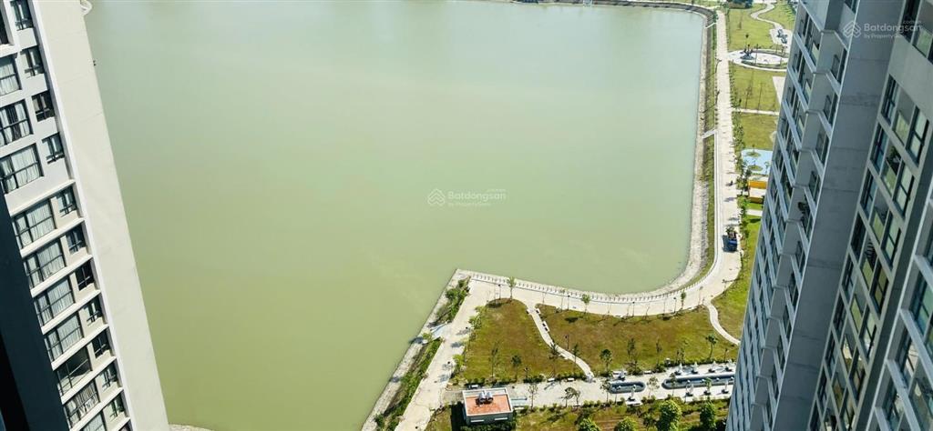 Pháp lý chuẩnccmg|giá tốt quá đúng 10,7tỷ 3pn vin skylake view hồ+bể bơi,hướng mát.sẵn sổ bán luôn