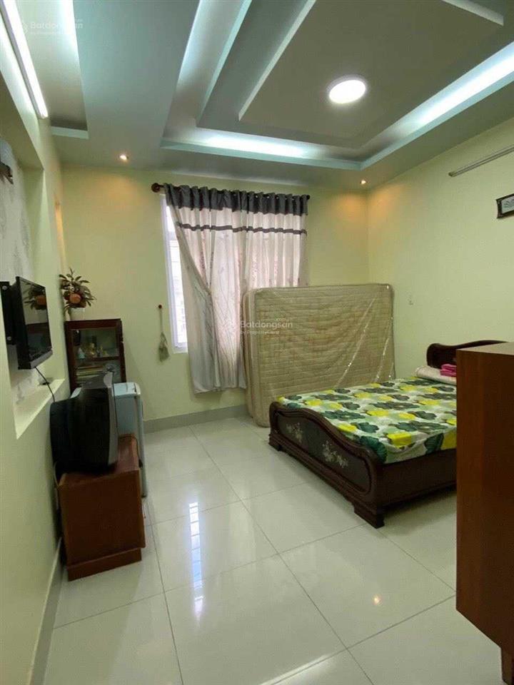 Cho thuê nguyên căn nhà 3 tầng, đặng thùy trâm, giá rẻ, 18 tr/tháng