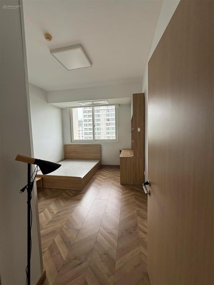 Cho thuê căn hộ dlusso, 3pn, 20 triệu vnd, 107m2, giá ưu đãi, view đẹp