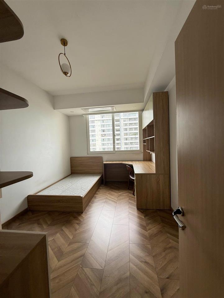 Cho thuê căn hộ dlusso, 3pn, 20 triệu vnd, 107m2, giá ưu đãi, view đẹp