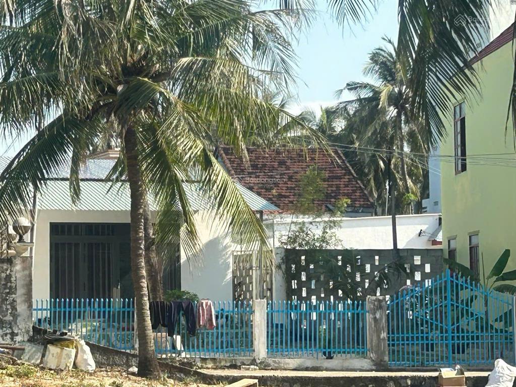 Bán đất 300m2 có sẵn nhà sạch sẽ tại sát mặt biển phú yên