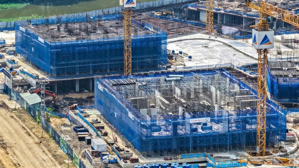 Rổ hàng cdt 2pn tháp 9, phase 1 + tháp 1011  thanh toán 6,8% ký hdmb, ân hạn gốc lãi 30 tháng