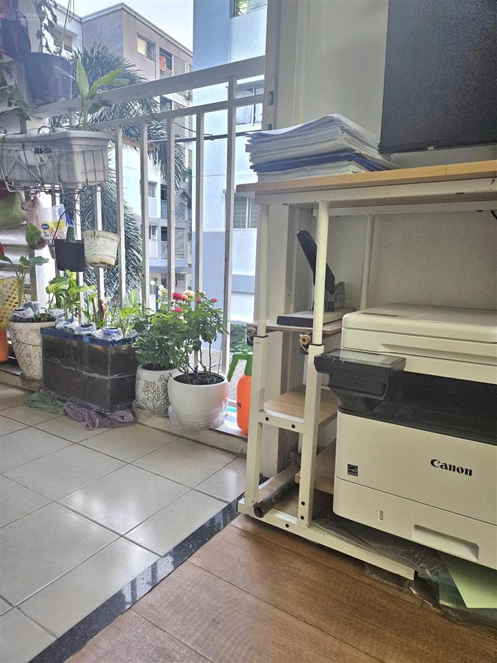 Bán căn ehome 4 giá 1,3 tỷ thương lượng tầng 1, sổ sẵn tại nhà, nội thất đầy đủ.