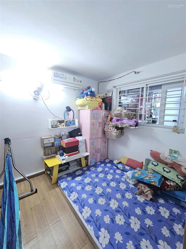 Bán căn ehome 4 giá 1,3 tỷ thương lượng tầng 1, sổ sẵn tại nhà, nội thất đầy đủ.