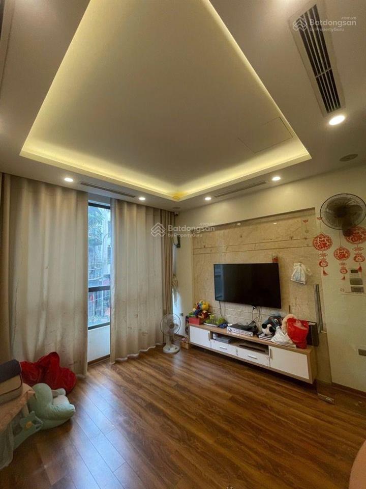 Chính chủ cần bán gấp nhà khu đt đại kim diện tích 55.5m2 6 tầng thang máy...