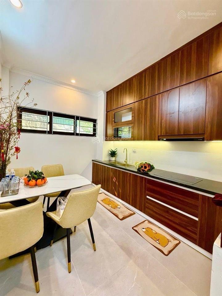 Bán nhà ngay quận ủy hoàng mai  ô tô trong nhà  ngõ nông  nhà đẹp diện tích 38m2 5 tầng giá tố