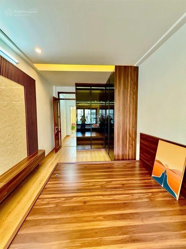 Bán nhà ngay quận ủy hoàng mai  ô tô trong nhà  ngõ nông  nhà đẹp diện tích 38m2 5 tầng giá tố