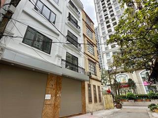 Bán nhà phân lô ôtô tránh   mặt tiền rộng' diện tích 75m2 6 tầng thang máy. vỉa hè rộng kinh d