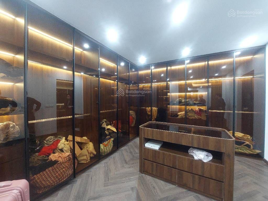 Bán nhà khu trung tâm hai bà trưng khu vực nhiều trường đại học ,gần phố giải phóng, phố vọng ,lê t