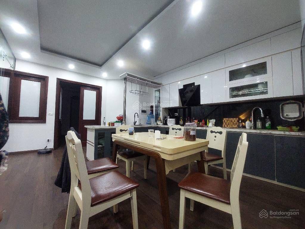 Bán nhà khu trung tâm hai bà trưng khu vực nhiều trường đại học ,gần phố giải phóng, phố vọng ,lê t