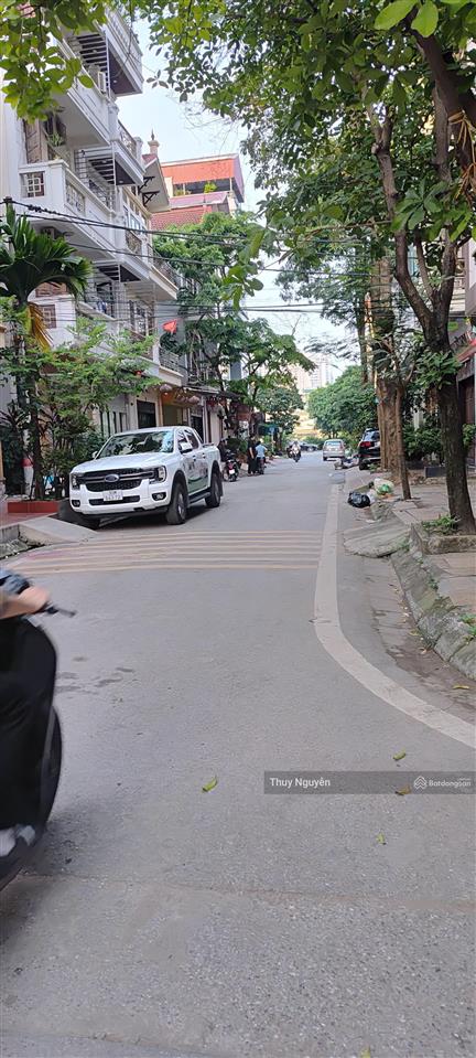 Chính chủ cần bán gấp mảnh đất mặt phố yên duyên diện tích 58.5m2 đất thoáng trước sau. = ô tô