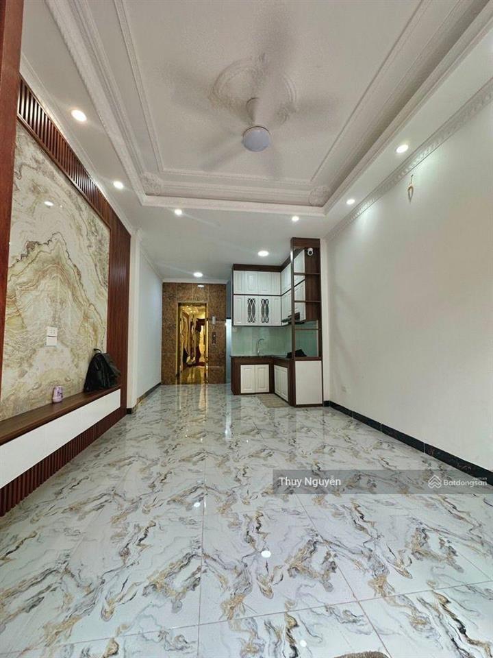 Nhà đẹp gần gamuda 6 tầng thang máy trước nhà thoáng chỉ hơn 8 tỷ. vị trí đẹp, hạ tầng
